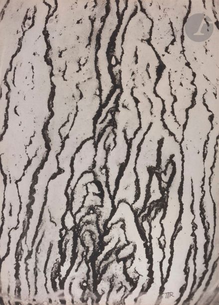 MAN RAY.
Les Voies lactées.
[Turin] : Galleria il Fauno, [1974]. — In-folio, 390 x 291 : (30 ff. 2 premiers et 2 derniers blancs), couverture muette. En feuilles, couverture rempliée, étui-boîte de l’éditeur.

Édition originale tirée à 100 exemplaires plus quelques exemplaires de collaborateurs, illustrée de 11 tirages argentiques d’œuvres de MAN RAY (1890-1976), contrecollés à pleine page. Chaque épreuve porte au verso le cachet « Man Ray Paris ».

Précieux exemplaire d’artiste, signé par Man Ray, enrichi comme les 25 premiers exemplaires, d’une toile signée MR et portant au verso « Man ray E.A. 1974 « Les Voies lactées » ».

Exemplaire bien conservé malgré des déchirures sans manque aux charnières de la couverture et des traces d’insolation à l’étui.