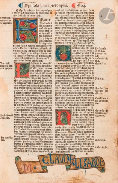 [BIBLE].
[Biblia cum pleno apparatu summariorum : concordantiarum et quadruplicis repertorii sive indicis : numerisque folior(um) distinctione tersissime ac verissime impressa. Ite(m) eiusdem cõmpendium per rithmos succincte exaratum].
[Lyon : Jacques Sacon, 1511]. — Fort in-8, 180 x 123 : (27 ff. sur 28, mq. le titre), CCCCC ff., (51 ff. sur 52 mq. le dernier)[sig. aa7 bb8 bbb4 c8 a-z8 A-Z8 AA-QQ8 RR4 A-D8 E4 F8 G7]. Veau brun sur ais de bois, roulettes florales à froid en encadrement et verticales au centre sur les plats, dos à nerfs orné de filets à froid, tranches ciselées (reliure de l’époque).

Delaveau-Hillard, Bibles imprimées du XVe au XVIIIe siècle, n° 775.

Rare bible gothique lyonnaise, imprimée en 1511 par Jacques Sacon (1472?-1530?) sur 2 colonnes de 58 lignes.
D’après Delaveau-Hillard, cette édition suit celle de Lyon donnée par Jacques I Mareschal en 1510, « qui reprend en marge une partie des références au droit canon données dans l’édition de Bâle, 1509, et qui contient le «Compendiolum totius sacrae scripturae per rythmos de François Le Goust. »

Exemplaire en reliure de l’époque, entièrement réglé et rubriqué en rouge et noir. La première lettrine du premier feuillet a été enluminée à l’époque, les autres lettrines dans tout l’ouvrage ont été maladroitement peintes postérieurement. On trouve également dans la marge inférieure du folio I une banderole peinte et dorée à l’époque, sur laquelle figure le nom de Claude Lizarde. En regard de ce même feuillet se trouvent ses armes peintes, représentant 3 lézards.

Delaveau-Hillard citent 4 exemplaires de cette édition, tous incomplets. Celui-ci n’échappe pas à la règle, car il y manque le titre portant la marque de Sacon, et le dernier feuillet.

Reliure très abîmée avec manques, rosace faite au compas postérieurement sur le premier plat. Manque les fermoirs. Mouillures, bord des premiers feuillets effrangé, sans atteinte au texte. Quelques travaux de vers.
Prov