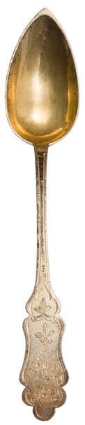 Sept cuillers à thé en vermeil (usures).
Poinçon minerve, milieu du XIXe siècle.
Poids : 62,40 g - longueur : 13,7 cm