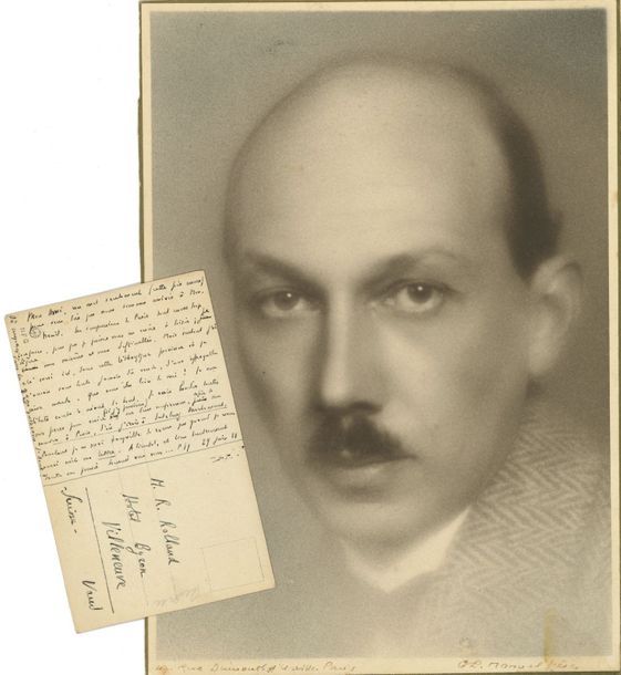 Pierre-Jean JOUVE (1887-1976). L.A.S. « PJJ », 29 juin 1921, à Romain Rolland à Villeneuve (Vaud) ; au dos d’une carte postale illustrée avec adresse.
   Il est arrivé à Montreuil. « Les impressions de Paris sont encore trop confuses, pour que je puisse vous en écrire à loisir ; je digère mes misères et mes difficultés. Mais surtout j’ai été saisi ici, dans cette léthargique province où je n’aurais sans doute jamais dû venir, d’une effroyable crise morale. Que vous êtes loin de moi ! Je me débats contre le néant de tout. Je vais bander toutes mes forces pour écrire (si j’y parviens) mes deux conférences, afin de me sauver à Paris, d’où j’irais à Salzburg directement »…
   On joint, à lui adressées, une L.A.S. et une L.S. d’André Malraux, et une belle L.A.S. de Philippe de Gaulle. Plus des certificats de santé et de service (1916), et son portrait photographique (par G.L. Manuel frères) ; divers documents concernant sa première femme Andrée Charpentier et leur fils Olivier (dont 2 dessins d’enfant par lui annotés par P.J. Jouve, dont un « portrait de Papa »).