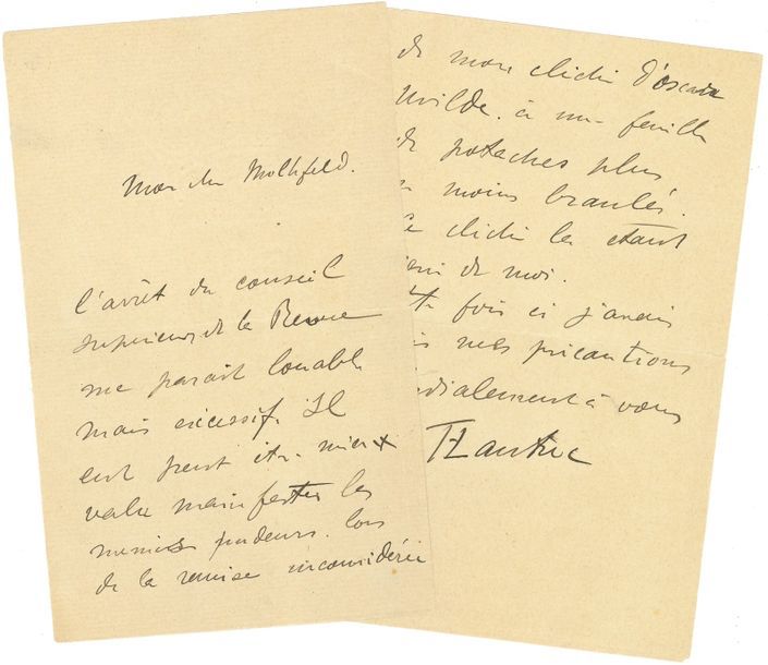 Henri de Toulouse-Lautrec (1864-1901). L.A.S., [juin 1895], à Lucien Muhlfeld ; 1 page ¾ in-8 (petites fentes réparées).
   « L’arrêt du conseil supérieur de la Revue [blanche] me paraît louable mais excessif. Il eût peut-être mieux valu manifester les mêmes pudeurs, lors de la remise inconsidérée de mon cliché d’Oscar Wilde, à une feuille de potaches plus ou moins branlés [probablement la revue Fin de siècle]. Ce cliché-là était signé de moi. Cette fois-ci j’avais pris mes précautions »… [Schimmel 413].