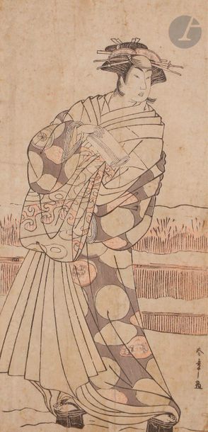 Katsukawa Shunsho (1726 - 1792)
Hosoban tate-e, acteur de kabuki dans le rôle d’une femme dans la neige tenant une lettre à la main. Signé Shunsho ga. (Insolé, taches d’humidité, petits manques).
26,5 x 13 cm
Encadré sous verre.
On y joint un chuban tate-e par Toyokuni I, deux geishas et leur maiko se promenant. Signé Toyokuni ga. (Insolé, taches d’humidité) ; 20,5 x 15 cm ; encadré sous verre.