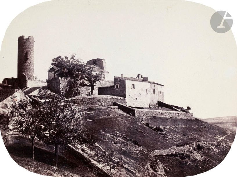 Félix Thiollier (1842-1914) 
Sites de la Loire, c. 1860-1870. 
Chambles. Notre-Dame de Grâce. 
Deux (2) épreuves sur papier albuminé, cintrée (1) ou aux coins arrondis (1), contrecollées sur cartons. Légendes à l’encre de la main du photographe sur les montages. 
12,5 x 19,8 et 15,3 x 20,8 cm

Félix Thiollier (1842-1914)
Sites of the Loire, c. 1860-1870.
Chambles. Notre-Dame de Grâce.
Two albumen prints, mounted on cardboard. Captions written by photographer on mounts.
12.5 x 19.8 and 15.3 x 20.8 cm