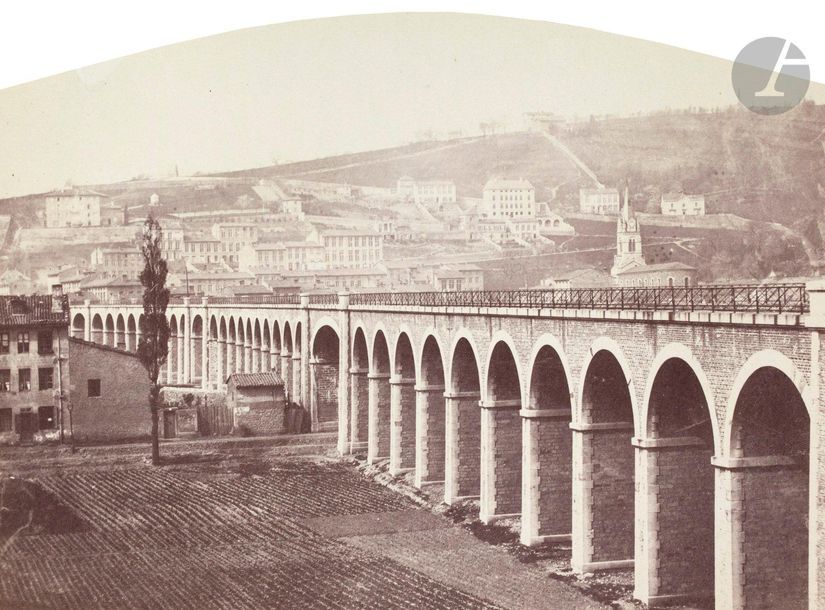 Félix Thiollier (1842-1914) 
Sites de la Loire, c. 1860-1870. 
Saint-Étienne. 
Église Notre-Dame. Église de Saint-Étienne. Église Saint Roch. Viaduc de Montaud. Place de l’Hôtel de Ville. Valbenoite. 
Sept (7) épreuves sur papier albuminé, cintrées (4) ou aux coins arrondis (3), contrecollées sur cartons. Légendes à l’encre de la main du photographe sur les montages (4). 
Formats : de 20 x 14,3 à 21 x 14,7 cm

Félix Thiollier (1842-1914)
Sites of the Loire, c. 1860-1870.
Saint-Étienne. 
E?glise Notre-Dame. E?glise de Saint- E?tienne. E?glise Saint Roch. Viaduc de Montaud. Place de l’Ho?tel de Ville. Valbenoite.
Seven albumen prints mounted on cardboard. Captions written by photographer on mounts (4). 
Dimensions: from 20 x 14.3 to 21 x 14.7 cm