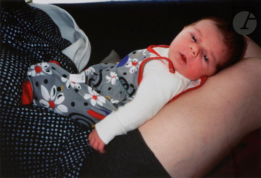 Nan Goldin (1953) 
Fritz, 5 days old, Aug. 18 1993. 
Cibachrome (1998). Signature de Nan Goldin, titre, dates de prise de vue et de tirage, numérotation à 60 ex. au verso. 
37 x 50 cm

Nan Goldin (1953)
Fritz, 5 days old, Aug. 18 1993.
Cibachrome (1998). Nan Goldin's signature, title, dates on verso. Edition of 60.
37 x 50 cm