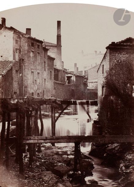 Félix Thiollier (1842-1914) 
Sites de la Loire, c. 1860-1870. 
Saint-Chamond (Pont des planches). 
Épreuve sur papier albuminé, cintrée, contrecollée sur carton. Légende à l’encre de la main du photographe sur le montage. 
20 x 14,8 cm 
 
Bibliographie : 
Thomas Galifot, Félix Thiollier Photographies, cat. expo., 13 novembre 2012 - 10 mars 2013, Musée d’Orsay-Éditions courtes et longues, Paris, 2012, p. 80. 

Félix Thiollier (1842-1914)
Sites of the Loire, c. 1860-1870.
Saint-Chamond (Bridge).
Albumen prints mounted on cardboard. Caption written by photographer on mount.
20 x 14.8 cm