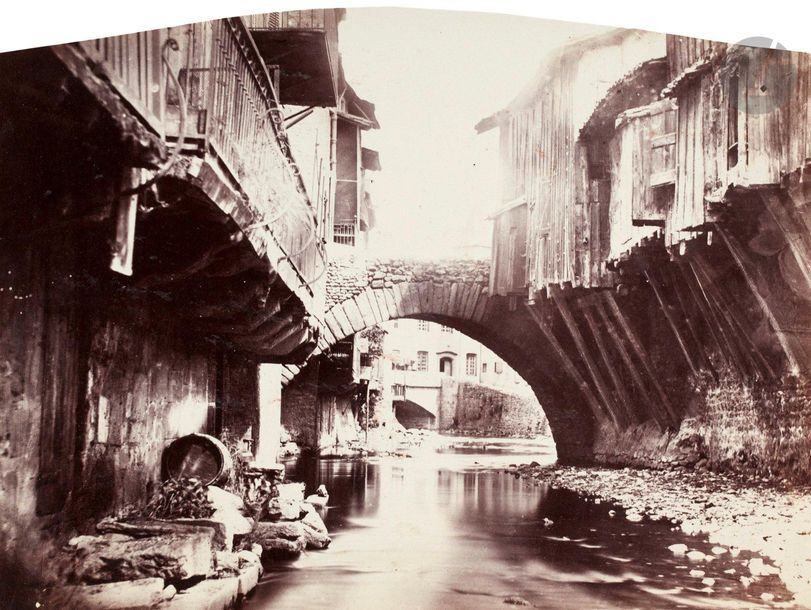 Félix Thiollier (1842-1914) 
Sites de la Loire, c. 1860-1870. 
Montbrison (La Poncette). 
Épreuve sur papier albuminé, cintrée, contrecollée sur carton. Légende à l’encre de la main du photographe sur le montage. 
15,2 x 20,1 cm

Félix Thiollier (1842-1914)
Sites of the Loire, c. 1860-1870.
Montbrison (La Poncette).
Albumen print, mounted on cardboard. Caption written by photographer on mount.
15.2 x 20.1 cm