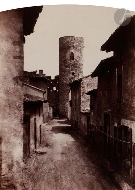 Félix Thiollier (1842-1914) 
Sites de la Loire, c. 1860-1870. 
Moingt. 
Épreuve sur papier albuminé, cintrée, contrecollée sur carton. Légende à l’encre de la main du photographe sur le montage. 
19 x 14 cm

Félix Thiollier (1842-1914)
Sites of the Loire, c. 1860-1870.
Moingt.
Albumen print mounted on cardboard. Caption written by photographer on mount.
19 x 14 cm