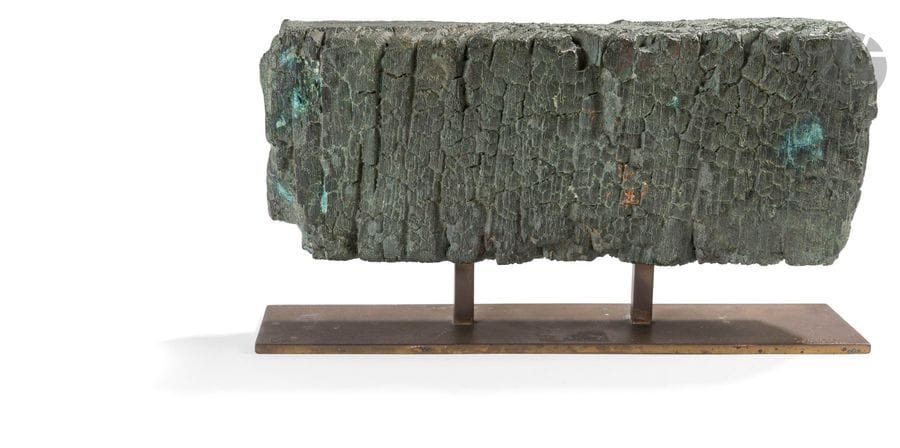 François STAHLY (1911-2006)
Relief bois brûlé, 1976
Épreuve en bronze.
Signée et annotée E.A sur la base.
15,5 x 30 x 7 cm

Provenance : 
Collection privée, Paris.