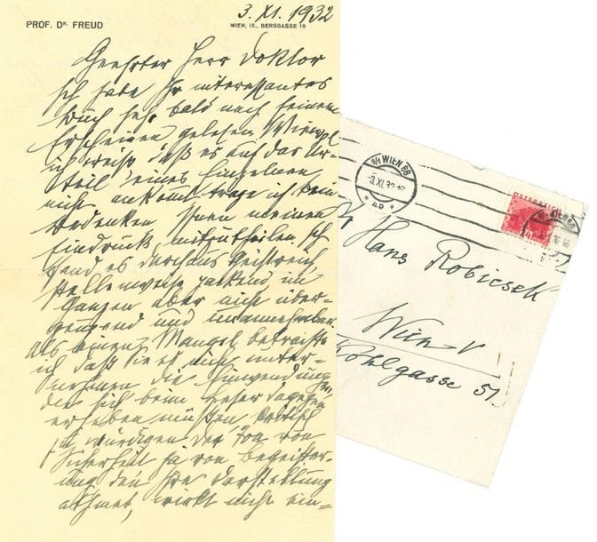 FREUD Sigmund (1856-1939).
L.A.S. « Freud », Wien 3 novembre 1932, au Dr Hans ROBICSEK à Vienne ; 1 page et demie in-8 à son en-tête et adresse Wien IX, Berggasse 19, enveloppe ; en allemand.
Au sujet du livre de Hans ROBISCHEK, Sprache, Mensch und Mythos. Einführung in die Differentialanalyse der Sprache (Langue, peuple et mythe. Introduction à l’analyse différentielle du langage ; Leipzig et Wien 1932).
« Ich habe Ihr interessantes Buch sehr bald nach seinem Erscheinen gelesen. Wiewohl ich weiß, daß es auf das Urteil eines Einzelnen nicht ankommt, trage ich kein Bedenken Ihnen meinen Eindruck mitzutheilen. Ich fand es durchaus geistreich, stellenweise packend, im Ganzen aber nicht überzeugend und unannehmbar. Als einen Mangel betrachte ich, daß Sie es nicht unternehmen, die Einwendungen, der sich beim Leser dagegen erheben müßen, kritisch zu würdigen. Der Ton von Sicherheit, ja von Begeisterung, den Ihre Darstellung athmet, wirkt nicht einnehmend. Mein Urteil wird, wie ich zugestehen muß, durch die Unvollkommenheit meiner Detailkenntniße auf diesem Gebiet, recht entwertet »… 
Il a lu son livre intéressant peu après sa publication. Bien qu’il sache que le jugement d’un individu n’est pas important, il n’hésite pas à communiquer son impression. Il a trouvé le livre assez spirituel, saisissant par endroits, mais dans l’ensemble pas convaincant et inacceptable. Il considère comme un défaut de ne pas s’engager à évaluer de manière critique les objections qui doivent être soulevées contre le lecteur. Le ton de sécurité, voire d’enthousiasme, que la démonstration respire n’est pas engageant. Mais Freud admet que son jugement est assez dévalué par le caractère incomplet de ses connaissances exactes dans ce domaine…