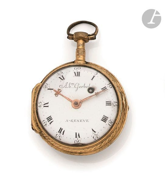 GERBEL à Genève. Vers 1790
Montre de poche en métal doré d’époque Louis XVI, cadran émaillé blanc, index chiffres romains formant les heures, mouvement à coq, échappement à verge, boîtier décoré d’allégories.
Diamètre : 45 mm