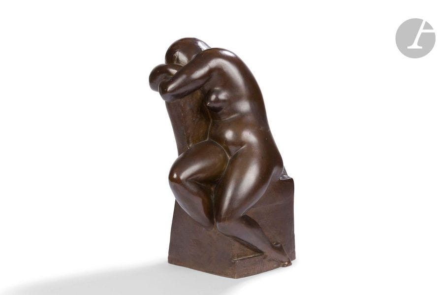 CHANA ORLOFF (1888-1968) - COLLECTION JEAN PAULHANNu

 assis dans un fauteuil, le modèle conçu en [1927] Sculpture. Épreuve en bronze à patine brune. Fonte d'édition ancienne par Alexis Rudier.
 Signée et datée Chana ORLOFF 1927 à l'arrière de la base et porte la mention Alexis RUDIER
 Fondeur Paris sur le côté vers la base. Hauteur : 41cmProvenance
:- Collection Jean Paulhan, écrivain,
 critique littéraire et éditeur. - Par descendance. Important
:Un certificat d'authenticité des Ateliers-musée Chana Orloff pourra être remis à l'acquéreur sur sa demande et à
 sa charge.
 Bibliographie
:Chana Orloff - Félix Marcilhac, Les Éditions de l'Amateur, Paris, 1991. Le modèle de notre œuvre répertorié sous le n°122 ducatalogue de l'œuvre sculpté ; décrit page 231 et reproduit page 230. Une épreuve en marbre de notre modèle reproduit page93.

