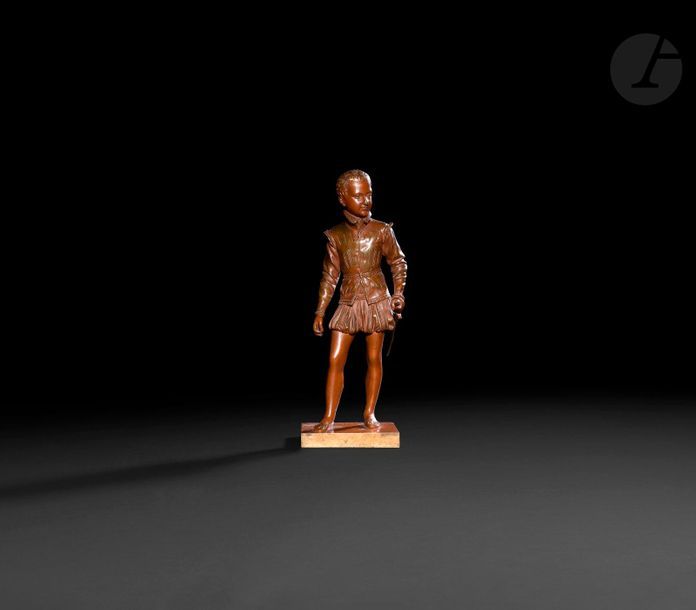 D'après François-Joseph BOSIO (1768-1845)

Henri IV enfant

Epreuve en bronze patiné.

Signée sur la terrasse.

H : 25 cm

(Epée légèrement tordue)

 Reprise de l'œuvre de Bosio que ce dernier réalisa en marbre à deux reprises, l'une pour la Maison du roi (château de Versailles), l'autre pour le château de Pau, ville natale d'Henri IV. La statue en argent du Louvre fut installée inachevée dans le cabinet de Louis XVIII en 1824.