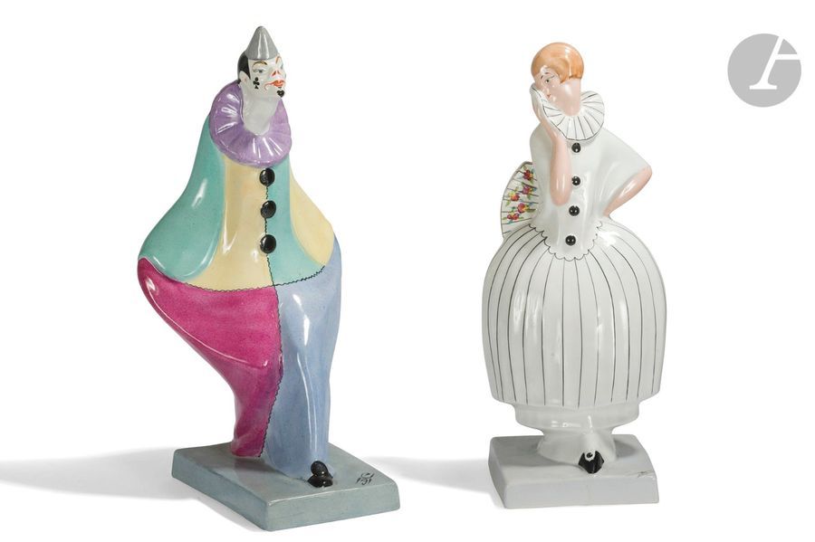 DAX - FAÏENCERIE DU MOULIN DES LOUPS À ORCHIES 
2 ŒUVRES
Colombine
Sujet décoratif. Épreuve en céramique émaillée polychrome. Signé DAX sur la terrasse et porte le cachet circulaire de la manufacture au revers. H. 33 cm
Clown
Sujet décoratif. Épreuve en céramique émaillée polychrome. Fêlures sur les deux faces. H. 35 cm