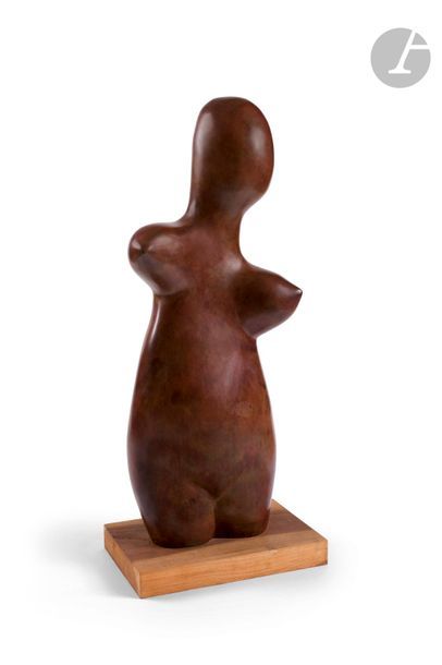 ACHIAM (1916-2005)
Je t’aime, [1993]
Épreuve en bronze à patine feuille d’automne.
Signée et numérotée sur 8.
Marque du fondeur «Fonderie du Goure».
68 x 26 x 16 cm

Exposition : 
Ville d’Avray,  Le Colombier, 9 - 29 mai 1996.

Bibliographie : 
Anne-Marie Anthony, Achiam sculpteur. Une vie, Paris, Éditions Publibook, 2010, modèle similaire, en serpentine, reproduit p. 104.