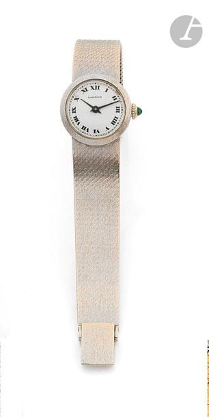 Synchron SA. circa 1980N
 282079Women's wr
istwatch in
 18K (750) white gold, white dial redone signed Cartier (accident), hour-markers with Roman numerals, mechanical winding movement signed Borel, 18K white gold bracelet
 with flat links.

 Dial signed Cartier, case and movement signed

 Synchron SA.

 Diameter

: 22 mmLength

: 16

 cm

 Gross weight: 42.8 g


