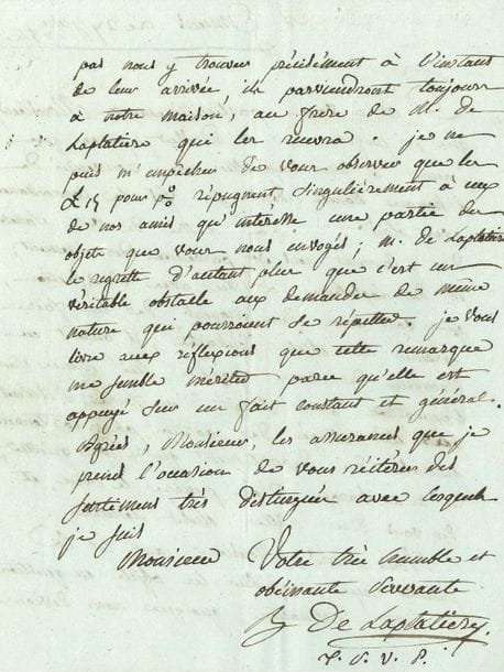 Manon Phlipon, Madame ROLAND (1754-1793) l'égérie des Girondins, elle fut guillotinée. L.A.S. " R De Laplatière ", Amiens 27 juin 1784, à M. Osterval à Pontarlier ; 2 pages et quart in-4, adresse. 
On joint une L.S. de Roland comme ministre de l'Intérieur (circulaire imprimée), Paris 29 mars 1792.

La lettre de sa société leur est parvenue : " M. de Laplatiere a vu, avec satisfaction, que vous aviés des moyens de lui faire parvenir les objets souhaités, il auroit eu l'honneur de vous répondre lui-même sur l'expédition qu'il s'agit d'en faire, s'il n'eut pas été obligé de partir pour la tournée générale du département qu'il va quitter "... Cependant elle fait observer que " les 15 pour % répugnent singulièrement à ceux de nos amis qu'intéresse une partie des objets que vous nous envoyés ; M. de Laplatiere le regrette d'autant plus que c'est un véritable obstacle aux demandes de même nature qui pourroient se répetter. Je vous livre aux réflexions que cette remarque me semble mériter parce qu'elle est appuyé sur un fait constant et général "... Elle donne l'adresse de Roland, conseiller au baillage du Beaujolais, à Villefranche.