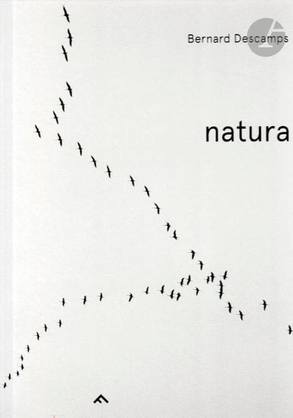 DESCAMPS, BERNARD (1947) [Signed]
Natura.
Filigranes Éditions, 2019.
In-4 (30 x 24 cm). Édition originale de tête, numérotée et signée par Bernard Descamps, accompagnée d'un tirage argentique numéroté et signé. Exemplaire n° 01/20. 144 pp. Texte de Maria Spiegel. Couverture rigide illustrée. Sous pochette plastique avec étiquette reprenant le visuel du tirage joint. Le tirage correspond à l'image reproduite en couverture.
