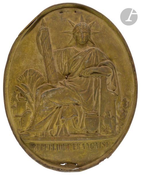 Paire de plaques d’officier ministériel, ovales en cuivre estampé, « République Française ».
Epoque IIe République.