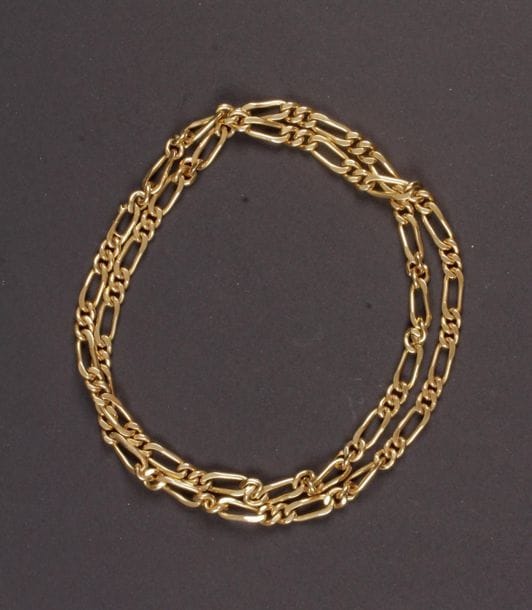 Chaîne à maillons marine en or jaune (18 K). 
Poids brut : 127,5 g
