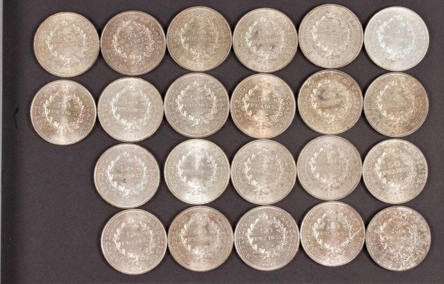 Lot de 22 pièces de 50 Francs en argent.1974 (3), 1975 (8), 1976 (6), 1978 (2), 1979 (3)