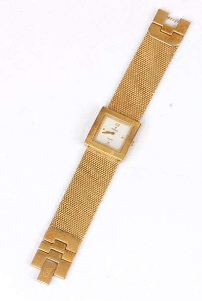 FESTINA, TISSOT
2 Montres bracelet de dame en métal doré, cadrans émaillés blanc.