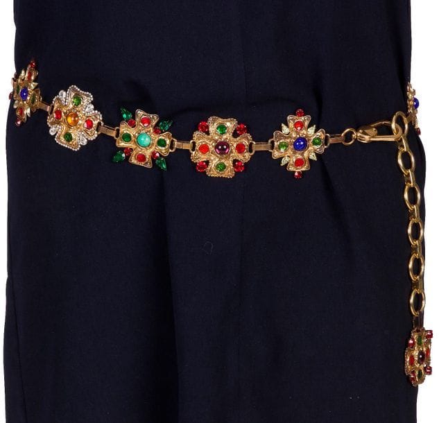 DOLCE & GABBANA
Ceinture en métal doré, pierres de couleurs.