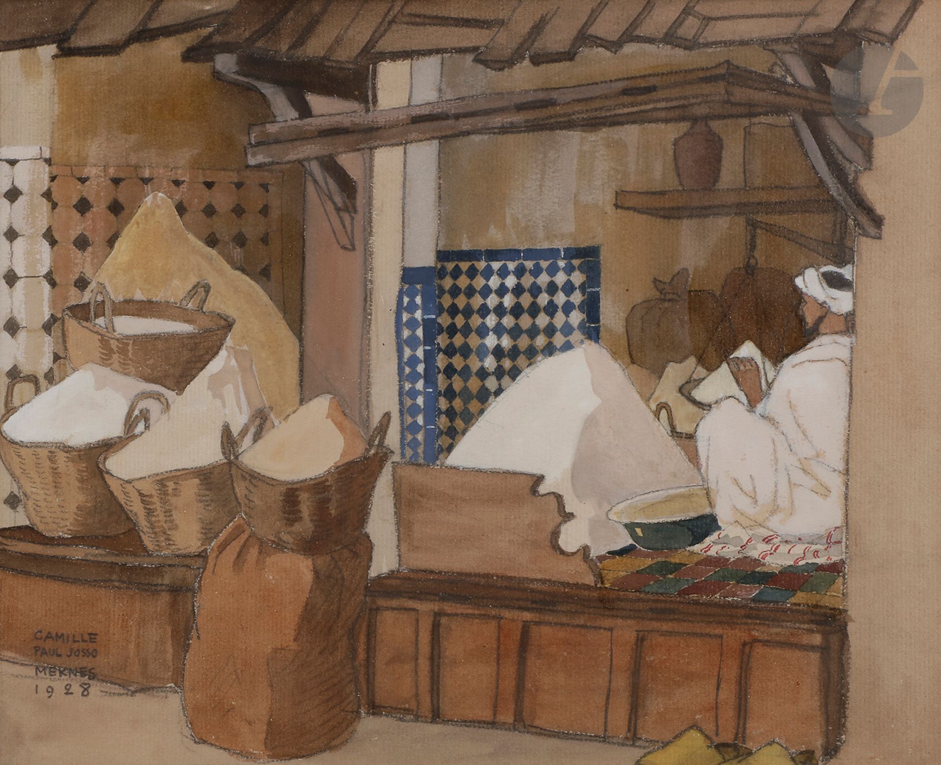 Camille Paul JOSSO (1902-1986)
Meknes, marchands d’épices, 1928
Gouache et crayon noir.
Signée, datée et située en bas à gauche.
22,5 x 26,6 cm

Camille-Paul JOSSO (1902, Nantes - 1986, Paris)
 Ingénieur-chimiste à la direction Générale des Phosphates du Protectorat français au Maroc, Josso fait partie de l’Association des peintres et sculpteurs du Maroc. Fondée en 1922 sous le mandat du général Hubert Lyautey, cette société artistique avait pour but de promouvoir le tourisme marocain, mais aussi de défendre la peinture locale en permettant aux membres d’exposer ensemble sous son égide. Ainsi, Josso expose-t-il à la galerie Georges Petit et, aux côtés de Majorelle, à la Galerie Simonson, rue Caumartin, en 1929. « L es peintres français du Maroc, en présentant leurs oeuvres à la galerie Simonson, ont permis aux visiteurs d’apprécier la beauté et d’éprouver l’attrait de ce pays surprenant. Ces artistes, dont on dit trop souvent qu’ils sont inutiles, auront donné à Paris une séduisante leçon de géographie pittoresque. », écrivait Gabriel-Rousseau dans son article dans Le Monde colonial illustré en janvier 1929. La même année les oeuvres de Josso sont montrées au pavillon officiel de la Mamounia à Rabat ; la revue La Terre marocaine publie à l’occasion un texte signé De Chabot qui décrivait son oeuvre : « Josso reproduit les paysages et les scènes en les imprégnant de mysticisme. Impressionniste par la façon d’exprimer la lumière, assemblant les plans colorés, il dessine en inféodant la réalité à l’impression décorative. ». Après son retour en France, l’artiste poursuivra son goût pour la géométrie de formes et des aplats de couleurs claires en se consacrant à la carrière d’illustrateur de livres d’art et de graveur (voir p.ex. Les aventures de deux captifs François dans le royaume de Fez et de Maroc ou Traité des passions).