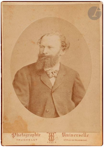 Étienne Carjat - A. Leroy - Jean-Nicolas Truchelut
Édouard Manet, c. 1865-1870. 
Trois (3) épreuves sur papier albuminé, contrecollées sur cartons aux formats carte de visite (1) et carte cabinet (2). Crédit des photographes sur les montages. 
Formats : de 8,7 x 5,4 à 13,8 x 9,5 cm

Étienne Carjat - A. Leroy - Jean-Nicolas Truchelut
Édouard Manet, c. 1860.
Three albumen prints, mounted on cardboard (carte de visite (1) and carte cabinet (2) dimensions). Photographers' credits on mount. 
Dimensions: from 8.7 x 5.4 to 13.8 x 9.5 cm