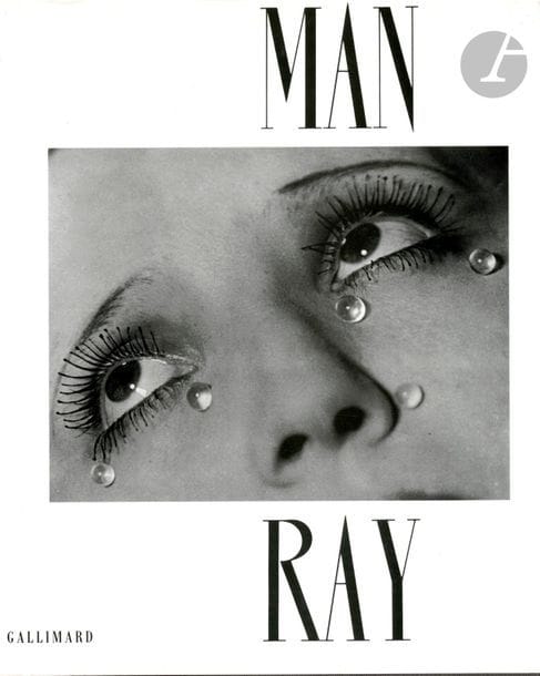Livres de photographes et catalogues d'exposition.
11 volumes.

FORESTA, MERRY ET DIVERS 
Man Ray.
Gallimard, Paris, 1989.

LEFEBVRE, MICHEL ET DIVERS
Robert Capa, traces d'une légende.
Éditions de la Martinière, Paris, 2001.

CARTIER-BRESSON, HENRI 
Photoportraits.
Gallimard, Paris, 1985.

LARTIGUE, JACQUES-HENRI 
J.H. et les autos.
Éditions du Chêne, Paris, 1974.

EWING, WILLIAM E. 
Hoyningen-Huene.
Éditions Denoël, Paris, 1986.

FREUND, GISÈLE 
Mémoires de l'œil.
Seuil, Paris, 1977.

MARQUET, FRANÇOISE ET DIVERS
Duane Michals, photographies de 1958 à 1982.
Paris Audiovisuel, 1982.
Déchirures sur la jaquette.

RHEIMS, BETTINA 
Chambre Close.
Gina Kehayoff, Münich, 1999.

BRASSAÏ 
Paris de nuit.
Arts et métiers graphiques, Paris, 1987.
Emboîtage abimé.

BISCHOF, WERNER
Japon.
Robert Delpire, Paris, 1955.

RIBOUD, MARC 
Angkor, sérénité bouddhique.
Imprimerie nationale, Paris, 1992.