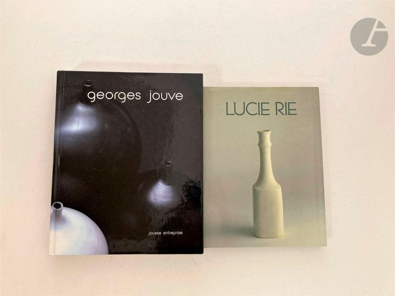 [CERAMIQUE, 2 ouvrages]

Lot de deux ouvrages sur Georges Jouve et Lucie Rie

- Patricia Jousse, "Georges Jouve", Paris, Jousse entreprise Edition, 2006.

- "Lucie Rie, a survey of her life and work", edited by John Houston with photographs by David Cripps, Crafts council, 1981.