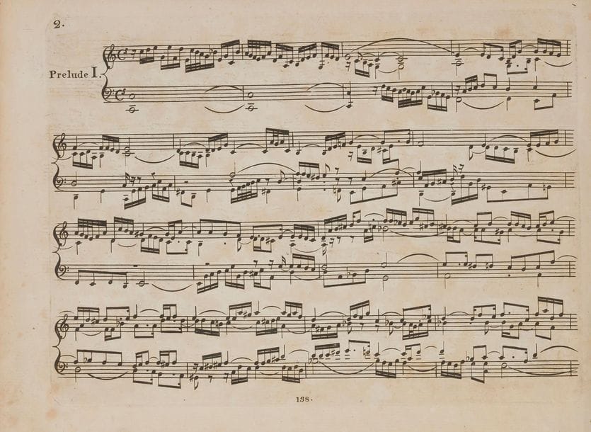 BACH Johann Sebastian (1685-1750).
Preludes et Fugues pour le Forte-Piano dans tous les tons, tant majeurs que mineurs par J. Seb. Bach dediés au Conservatoire de Musique par l’Éditeur. I. Partie, contenant 24 Préludes et 24 Fugues (Paris aux adresses ordinaires ; à Bonn chés l’Editeur N. Simrock, [1801]) ; un volume oblong in-4, 97 pages (24 x 32 cm) ; cartonnage d’origine bleu (dos toilé postérieur, trace de pièce de titre sur le plat sup., plats frottés ; mouillure et légères rousseurs sur le titre ; légers défauts marginaux à quelques feuillets).
Rare première édition du second livre du Clavier bien tempéré, paru avant le premier livre.
Édition gravée, chaque planche portant le cotage 138 (sauf la p. 7). Elle contient les 24 préludes et fugues du second livre, numérotées I-XXIV (en fait 25-48, BWV 870-893).
Les éditions ont été publiées presque simultanément chez Simrock, Hoffmeister (à Leipzig) et Nägeli (à Zurich), le second livre ayant paru avant le premier avant la mention « I. Partie » [Hoboken 97 ; Fuld, p.117 ; RISM B 497].
Cachet d’André DELAPIERRE (1968) sur le contreplat.