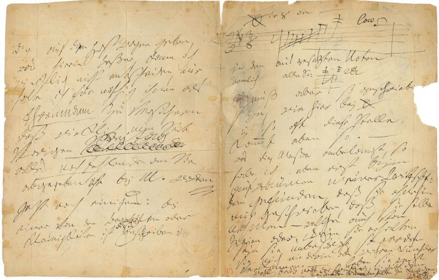 BEETHOVEN Ludwig van (1770-1827).
L.A.S. « Beethov[en] » avec MUSIQUE, Wien 26 février 1823, à l’éditeur de musique Carl Friedrich PETERS au « Bureau de Musique » à Leipzig ; 3 pages in-4, adresse au dos avec grand cachet de cire rouge à son chiffre LVB (petit manque de papier par bris de cachet, petites fentes marginales, certaines anciennement restaurées, avec atteinte à quelques lettres dont les deux dernières de la signature) ; en allemand.
Belle lettre sur ses Bagatelles, avec deux citations musicales, et sur la Missa solemnis.
Il avait l’habitude d’envoyer toujours le samedi à la poste tout ce qui avait comme destination le Nord. Mais il a depuis changé de maison et sa nouvelle habitation se trouve à trois-quarts d’heure au moins de la poste. Il a donc envoyé le colis pour Peters aux Frères Meissel, qui envoient leurs colis à la voiture postale le vendredi. Il ne sait pas lequel des deux arrangements est le meilleur. Mais en tant qu’homme d’honneur il juge nécessaire de donner l’assurance que toutes les feuilles qui manquaient ont été dûment livrées pour Peters à Meissel.
Il ajoute quelques remarques, avec citation musicale d’un passage d’une des bagatelles ou babioles [opus 119 n° 3], et indique (autre citation musicale) comment se présentent les notes copiées, alors qu’elles doivent être toutes imprimées comme indiqué dans la première citation, et de même partout où se trouve ce passage.
Quant à la Messe, Beethoven renvoie à sa correspondance, Peters lui ayant écrit que naturellement il la prendrait. Quelle que soit celle des deux ou trois Messes que Peters recevra, qu’il ne s’inquiète pas, car en musique il ne trouvera en Beethoven rien d’autre qu’un véritable artiste. — Le printemps arrive bientôt et offrira à qui souffre un beau domaine où se plaindre en silence !...

« Euer Wohlgeboren !
Meine Gewohneit war immer alles was nach Norde geht, Sonnabend auf den Post zu schicken, ich wohne unterdeßen jezt wenigstens drei Vierstelstunde