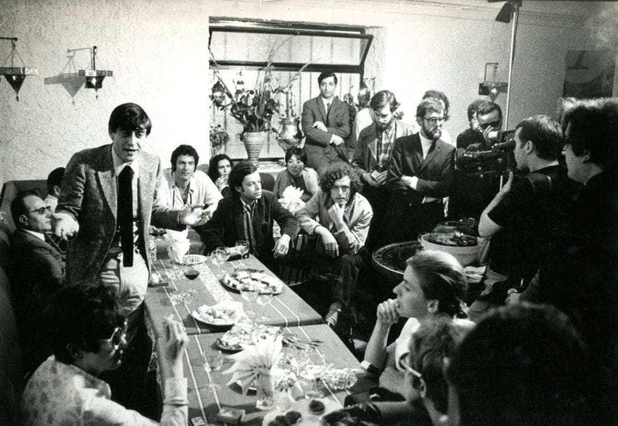 Daniel Angeli et divers 
Festival de Cannes, 1969-1970. 
Annie Girardot. Michel Piccoli. Romy Schneider. Visconti. Barbara Bouchet. Omar Sharif. Sylva Koscina. Robert Altman. Sally Kellerman. Jo Ann Pflug. Marcello Mastroianni. Benoît Ferreux. Daniel Gélin. 
17 épreuves argentiques d'époque. Tampons de presse, dates, légendes et indications de recadrage aux versos. 
Formats : de 24 x 18 à 37 x 27 cm

Daniel Angeli and others 
Cannes Festival, 1969-1970. 
Annie Girardot. Michel Piccoli. Romy Schneider. Visconti. Barbara Bouchet. Omar Sharif. Sylva Koscina. Robert Altman. Sally Kellerman. Jo Ann Pflug. Marcello Mastroianni. Benoît Ferreux. Daniel Gélin. 
17 vintage gelatin silver prints. Press stamps, dates, captions and crop marks on versos. 
Dimensions: from 24 x 18 to 37 x 27 cm