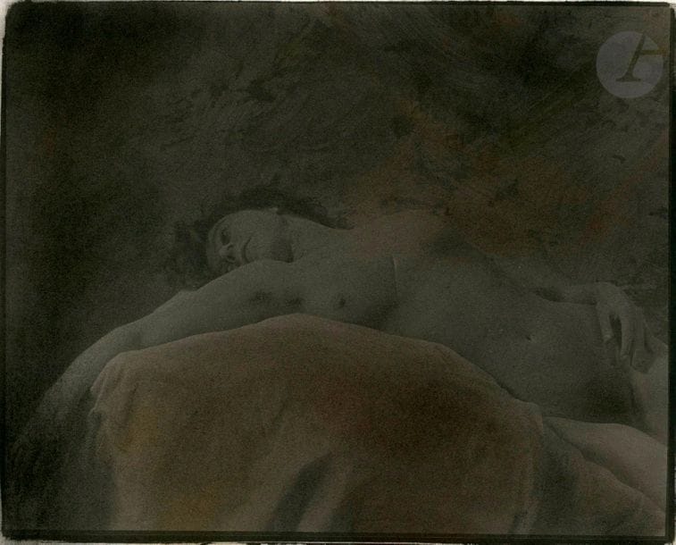 Claude Fauville (1940) Female nude, 1990. Laurence. 
Platinum print, signed and numbered at 3 ex. in the lower margin, enhanced with bold pastel. Negative
 cut out and fixed on the reverse. Image: 24 x 30 cm Sheet: 26.5 x 35.5 cmClaude Fauville (1940) 
Female
 nude, 1990. Laurence.
 Platinum print, signed in the lower margin. Edition of 3, Enhanced with bold pastel. Negative cut out and glued on
 verso.

 Image: 24 x 30

 

cm Sheet: 26.5 x 35.5 cm

