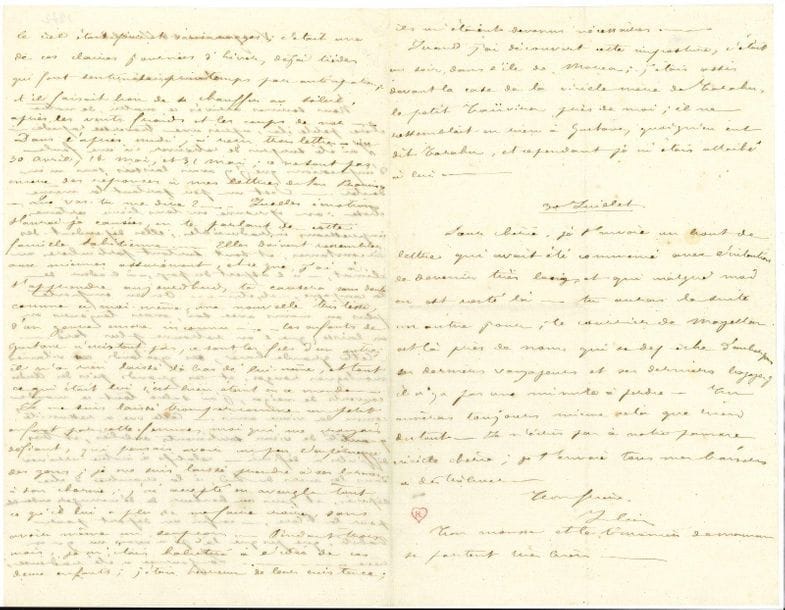 Pierre LOTI (1850-1923). 5 L.A.S. " Julien ", [1872-1889], à sa sœur Marie Viaud-Bon ; 13 pages in-8 ou in-12 (une lettre incomplète).

Belle correspondance à sa " sœur chérie " Marie, au cours de ses voyages.
[Las Palmas 1870, alors qu'il est aspirant sur le vaisseau-école Jean-Bart]. Il est allé " faire une longue promenade à terre, dans une vallée humide, entre de hautes montagnes vertes et couvertes de brume. Il pleuvait par torrents et je pataugeais au milieu d'une végétation herbacée assez semblable à nos foins du mois de Juin, mais trois fois plus haute, toute mouillée et très exotique. Je viens de rentrer trempé "... Il parle de son " frère " [Joseph Bernard, le " Jean " d'Un jeune officier pauvre], qui vient d'apprendre la mort d'un jeune frère, et qu'il doit consoler : " Je l'admire tous les jours davantage à mesure que je le connais plus profondément "...
San Francisco mai [1872]. Il lui envoie par la Néréïde " une caisse contenant des dessins de l'île de Pâques, pour que tu les fasses passer, par l'intermédiaire de Nelly ou d'une autre personne, à un journal illustré quelconque ; je préférerais le Tour du monde si cela se publie toujours ; en second lieu l'Illustration ". Il y a joint des documents pour qu'elle puisse rédiger un article d'accompagnement. " Je t'envoie entre autre un cahier sur lequel j'avais écrit, jour par jour, les incidents de mon séjour là-bas, avec des détails d'une minutie exagérée. [...] ce pays était jusqu'à ce jour peu connu " ; il envoie aussi des " hiéroglyphes [...] Ce sont des empreintes que j'ai prises sur des morceaux de bois gravés, frottant dessus avec un crayon. Je ne crois pas qu'on ait envoyé encore en Europe de spécimen de cette écriture. [...] Cette écriture s'appelle : Timo te ako ako. [...] Les gens qui savaient la lire sont morts ".
Valparaiso 18-30 juillet [1872]. Au retour de Tahiti, belle évocation qu'on retrouvera dans Un jeune officier pauvre : " Cette grande baie, ces goëlands, ces vilaines m