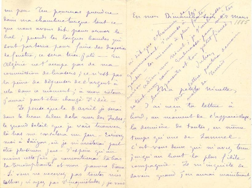 Pierre LOTI. 9 L.A.S " Julien ", [1871-1887], à sa nièce Nadine Bon dite Ninette (future Mme Duvignau) ; 20 pages formats divers (petite découpure dans la 1ère lettre).

Belle correspondance à sa nièce chérie Ninette.
[En mer 1871]. Il lui a envoyé de Cherbourg une boîte en fer : " il y a dedans un gros ananas du Brésil que nous avions mis confire pour toi ; tu feras bien de te dépêcher de défoncer la boîte, et de le manger " ; il y a aussi " une petite coupe en argent, travaillée à la façon de l'île de Malte " ; il lui enverra aussi " un petit oiseau bleu, une petite perruche verte, un oiseau-mouche rose, et un oiseau-mouche vert.[...] nous venons d'apercevoir un bateau prussien bien loin sur la mer, et nous allons tâcher de l'attraper "...
[Début 1880], indications sur son arrivée ; espoir d'un congé.
En mer Dimanche soir 22 mars [1885]. Il s'est embarqué, et est bien triste de ne pouvoir être au mariage de Ninette. " Jusqu'au départ du Mytho j'ai eu une bonne et joyeuse escorte, une vraie cour, qui réussissait à m'étourdir ; mais à présent, seul au milieu d'inconnus, j'ai conscience d'une sorte d'effondrement de toute ma vie passée, je ne me sens aucun entrain pour cette campagne dont le terme est entouré de tant d'incertitudes. Je pars avec de pauvres gens aussi peu convaincus que moi de l'aventure dans laquelle on nous lance. [...] Je pense que le 8 avril je serai dans le beau bleu de la mer des Indes, le grand soleil que je vais trouver là-bas me consolera un peu "...
Tchéfou 11 septembre [1885]. Recommandations minutieuses pour le retour en France du marin Pierre Le Cor [modèle de Mon frère Yves]. Ninette est chargée d'aller le chercher gare de Lyon, de le loger la nuit avant son départ pour la Bretagne le lendemain par la gare Montparnasse. " Pierre m'a quitté hier au soir, moitié joyeux, moitié pleurant, et je me trouve bien seul sur cette Triomphante. [...] Il ne te portera rien qu'une petite attrape de la foire japonaise que nous nous ét