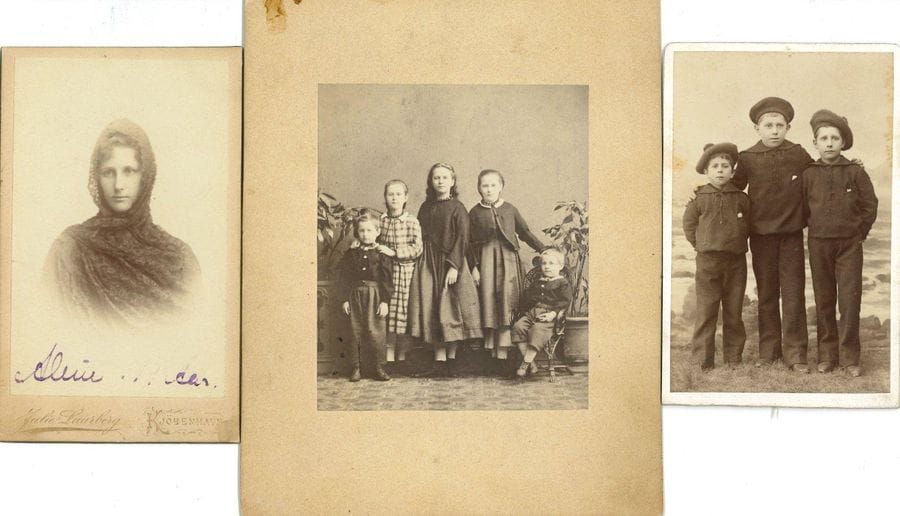 [Paul GAUGUIN]. 7 photographies originales de sa femme Mette et leurs enfants ; formats divers. 
On joint 20 photographies (retirages) de Gauguin et son entourage (formats divers) : le jeune Gauguin ; sa femme Mette ; sa fille Aline ; son fils Émile ; les peintres Paul Sérusier, Émile Bernard et Émile Schuffenecker ; le violoncelliste Fritz Schneklud ; le collectionneur Gustave Arosa...

Bel ensemble provenant de Pola Gauguin, le plus jeune des fils de Gauguin. Photos de Mette Gad, enfant, avec ses frères et sœurs ; Mette entre ses fils Pola et Jean ; Mette coiffée d'une casquette ; Mette avec Émile ; Aline coiffée d'une mantille ; Pola et ses frères Clovis et Jean-René, coiffés d'un béret de marin ; photo d'un buste de Mette. On joint un retirage d'un portrait de Mette avec ses enfants.