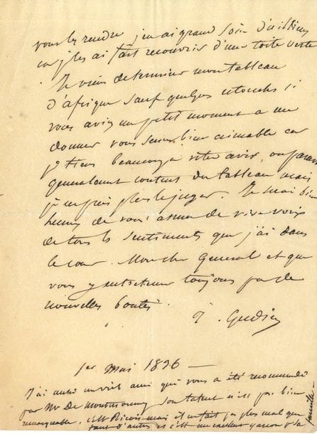 Théodore GUDIN (1802-1880). 3 L.A.S., 1836-1863 ; 3 pages in-4 et 6 pages in-8.

1er mai 1836, à un général, regrettant de ne pouvoir aller présenter au Roi ses hommages... Beaujon 17 décembre 1852, à Jean-François Mocquart. Il a fait un rêve dans lequel l'Empereur était bon pour lui comme autrefois. " Toutefois je me figure que j'ai été desservi auprès de lui et que l'amitié qu'Abd el Kader m'a témoignée lorsqu'il m'engagea auprès de lui dans sa loge à l'Opéra et qu'il m'invita déjeuner chez lui le lendemain a excité contre moi quelques orages que le Prince m'a-t'on assuré alors aurait avec sa bienveillance accoutumée cherché à dissiper. [...] vous vous rappellerez peut-être aussi que mon pinceau obéissant aux sentiments de mon cœur, j'offris au Prince il y a deux ans, un petit tableau représentant un aigle traversant l'espace, et depuis j'ai présenté au Prince dans mon enthousiasme une allégorie du 2 décembre ; enfin le jour de sa fête il a daigné accepter un petit tableau représentant une espèce de vision mystique devant l'île d'Elbe souvenir d'un de mes voyages " ; il voudrait lui offrir " la dernière page de mon œuvre allégorique au moment où vient de se réaliser le dénouement de toutes nos espérances ", mais ne veut pas être importun. Il évoque le sort de ses tableaux de Versailles qu'il veut compléter par ceux qui en sont la suite... Château Beaujon 3 décembre 1863, à un duc. " Je viens de terminer un grand tableau qui représente le débarquement de l'Empereur à Gênes au moment de la guerre d'Italie ; cette œuvre capitale qui m'a pris plusieurs années de travail a plu à l'Empereur et le suffrage de quelques amis des arts me font croire à son succès "...