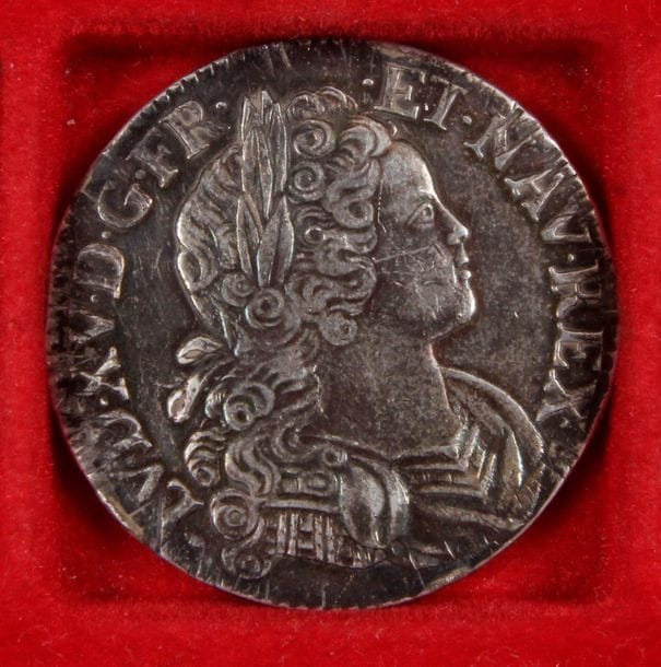 LOUIS XV (1715 - 1774). Ecu de Navarre. 1719. Rouen

Légères traces sur la tranche.

D. 1657.

TTB