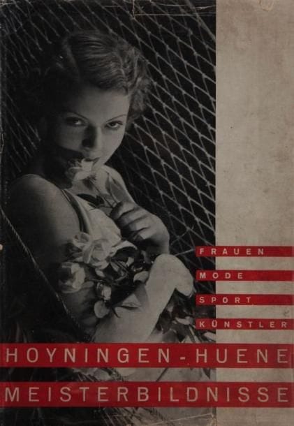 Hoyningen-Huene, Georges (1900-1968)
Meisterbildnisse. Dietrich Reimer Verlag, Berlin, 1932. In-8 (25,5 x 18 cm). Edition originale. 16 pp. de texte et 46 photographies reproduites en noir et blanc. Cartonnage d'éditeur sous jaquette illustrée (manques et usures). Hoyningen-Huene, Georges (1900-1968) Meisterbildnisse. Dietrich Reimer Verlag, Berlin, 1932. Endpapers foxed, else near fine in a moderately worn, but very nearly complete dust jacket.