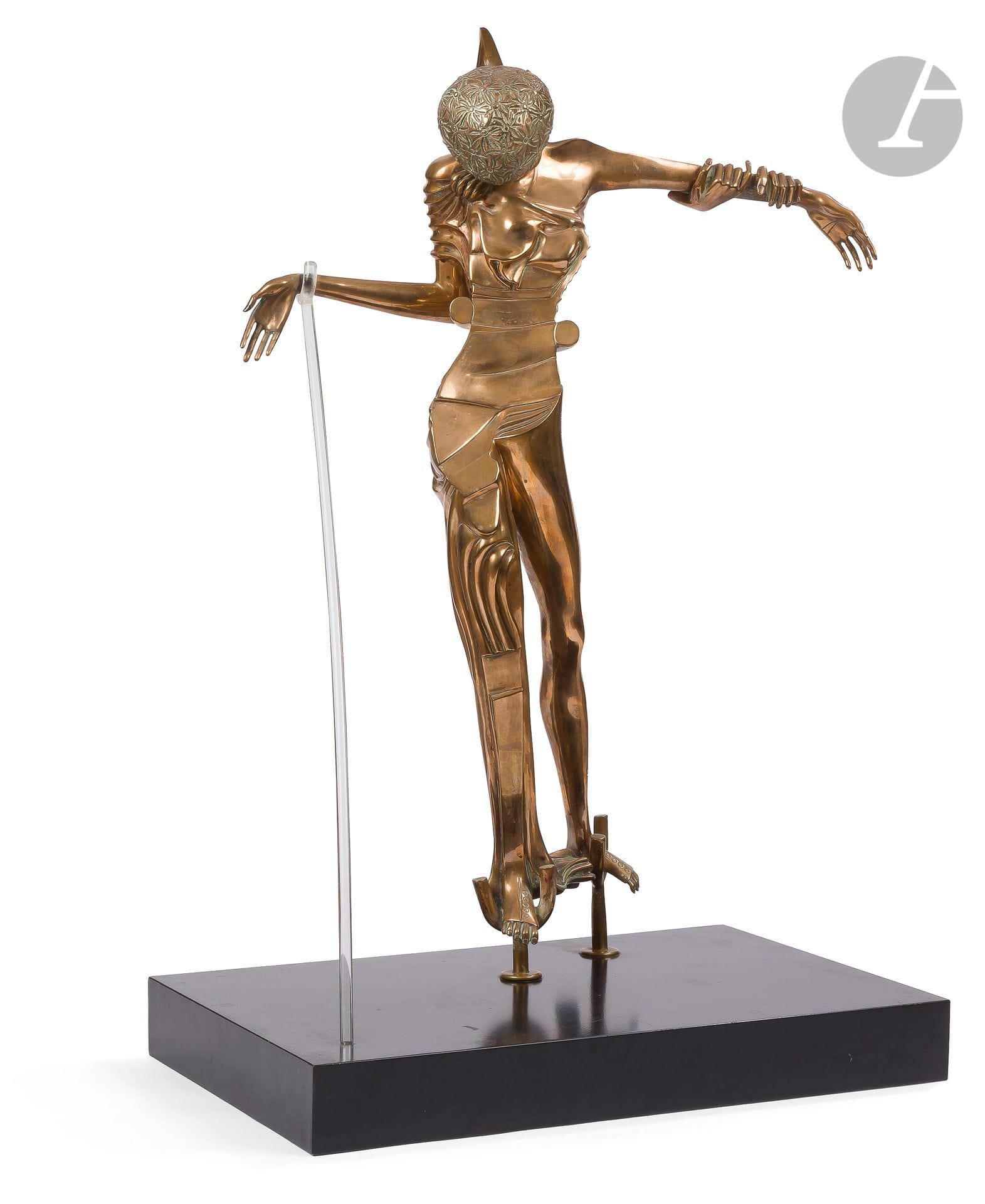 
D’après Salvador DALI (1904-1989)



Vénus à la tête de rose



Bronze doré et plexiglas avec son système électrique d’origine (état d’usage).



Signé et annoté « E.A » à la base.



77 x 55 x 28 cm



Editée à 99 exemplaires par William Gelender



Fondeur : Bonvicini, Italie.

 

Bibliographie: Robert Descharnes et Nicolas Descharnes,
 Dalí: Le dur et le mou, Sortilège et magie des formes. Sculptures et Objet, Paris, 2003, p.259, n° 643.
 


 
 