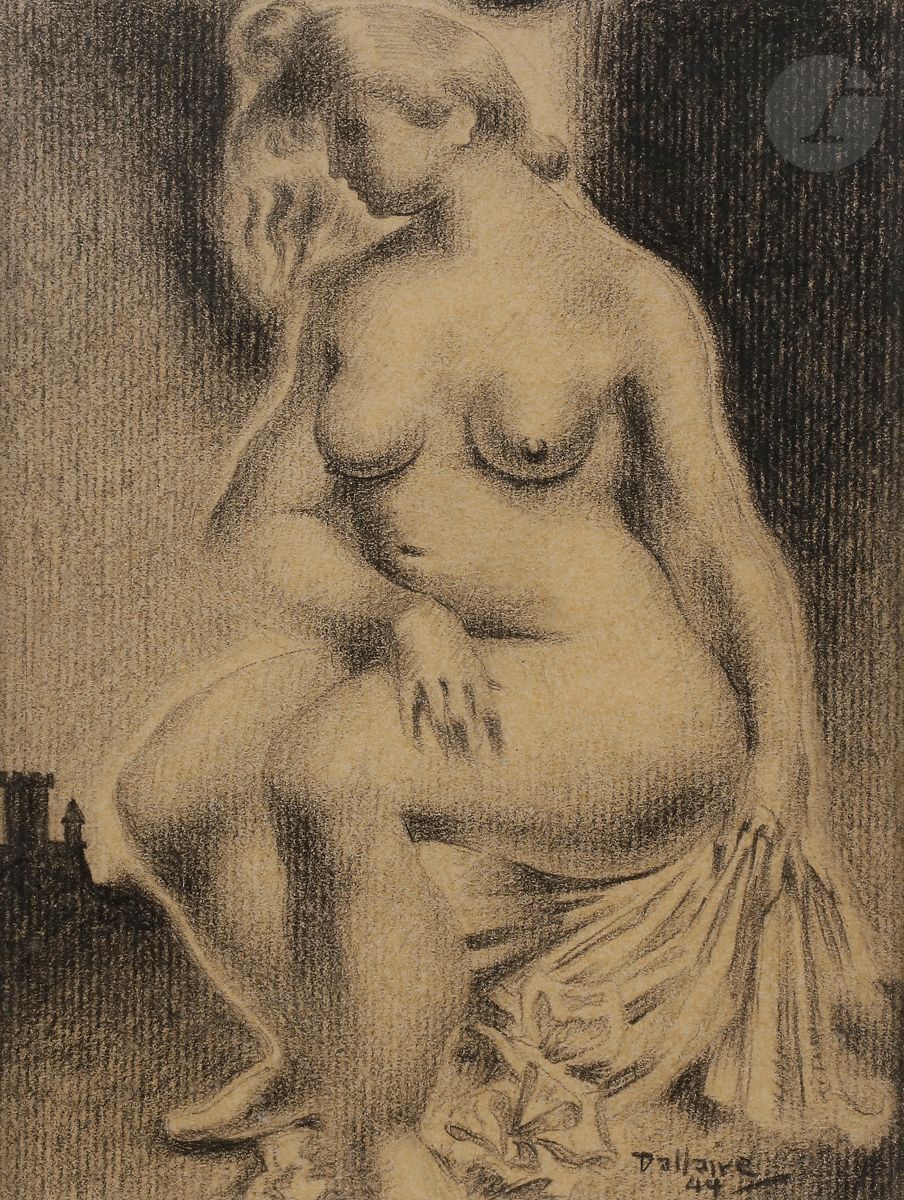 
Jean-Philippe DALLAIRE (1916-1965)



Femme nue au drapé et château dans le lointain, 1944



Crayon noir.



Signé et daté en bas à droite.



21 x 15,5 cm





Cet artiste canadien né en 1911 commence à dessiner à l’âge de 11 ans. Après un court stage à l’École des Beaux-Arts de Montréal, et grâce à une bourse du gouvernement québécois, Dallaire s’installe à Paris fin septembre 1938. Il complète sa formation, en 1939 et 1940, aux Ateliers d’Art Sacré de Maurice Denis et de Georges Desvallières et à l’Académie André Lhote. L’artiste découvre les œuvres de Picasso et des surréalistes et rencontre Alfred Pellan. Durant l’occupation allemande, Dallaire est interné au camp Saint-Denis, en banlieue de Paris, où il réalise ces trois dessins.
