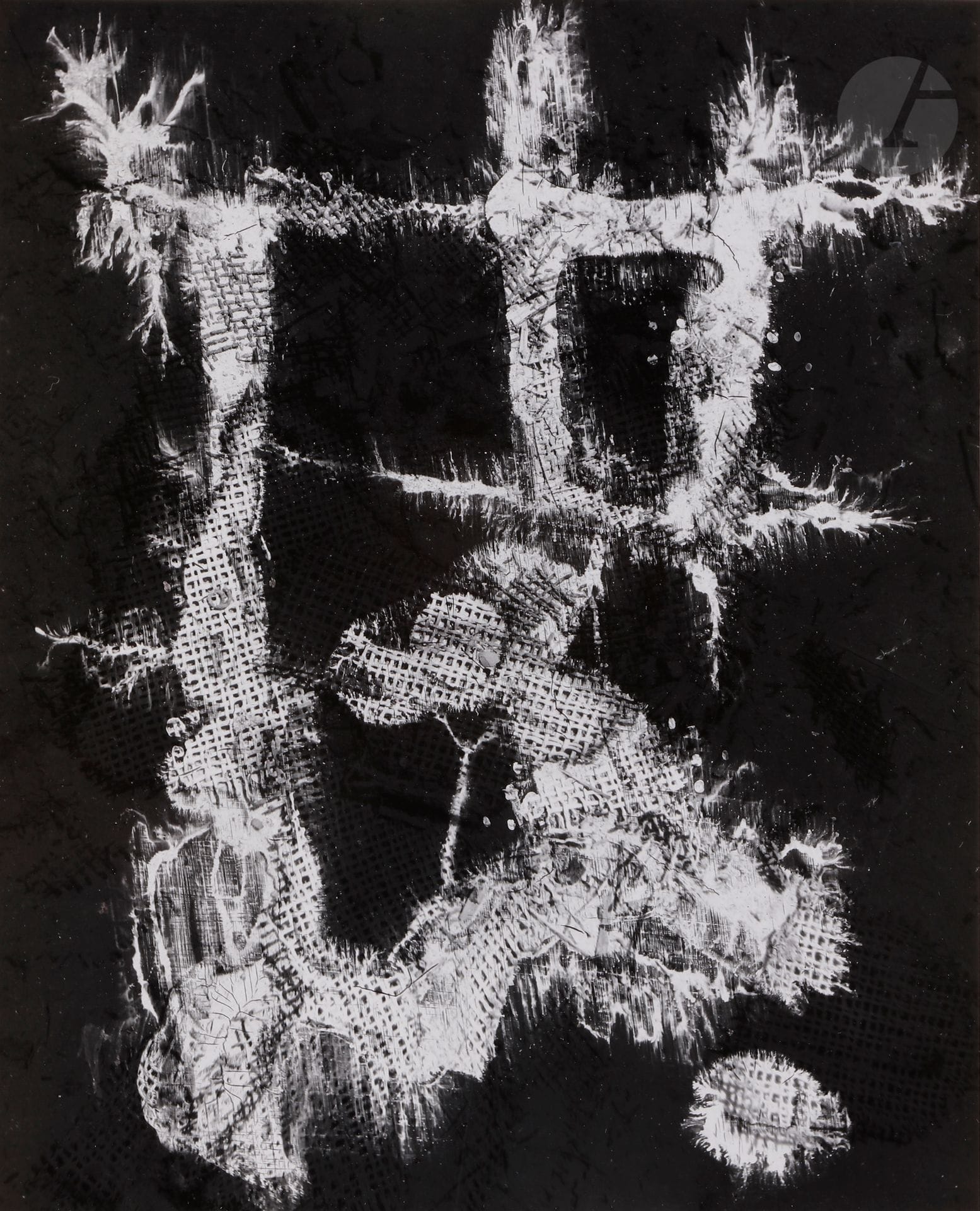 *Heinz Hajek-Halke (1898-1983)
Sans titre (Lichtgrafik kombiniert mit Originalfoto - 2 Negative), c. 1960.
Épreuve argentique d’époque sur papier Agfa-Brovira. Signature du photographe, tampon « Lichtgraphic - H. Hajek-Halke », date, légendes manuscrites et numéros de référence au verso.
29,5 x 23,4 cm

Heinz Hajek-Halke (1898-1983)
Untitled (Lichtgrafik), c. 1960.
Vintage chromogenic print on Agfa-Brovira paper. Photographer's signature, "Lichtgraphic - H. Hajek-Halke" stamp, date, handwritten captions and numbered on verso.
29.5 x 23.4 cm