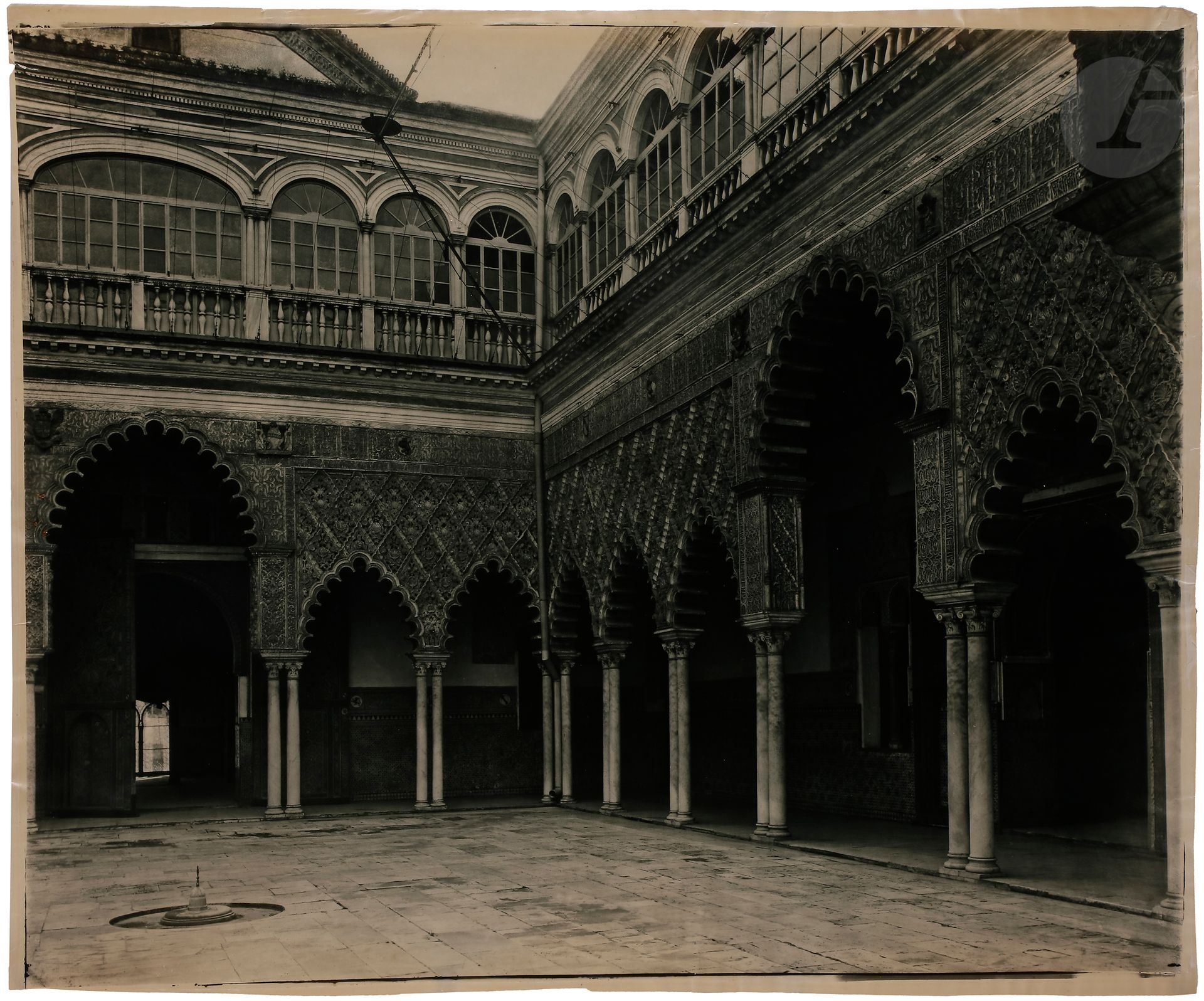 Maison Adolphe Braun
Espagne, c. 1880-1890.
Séville. Alcazar, cour principale. 
Épreuve au charbon. Numéro d’inventaire 214 au verso. 
64 x 79 cm

Maison Adolphe Braun
Spain, c. 1880-1890. 
Seville. Alcazar, main courtyard. 
Carbon print. Inventory number 214 on verso. 
64 x 79 cm