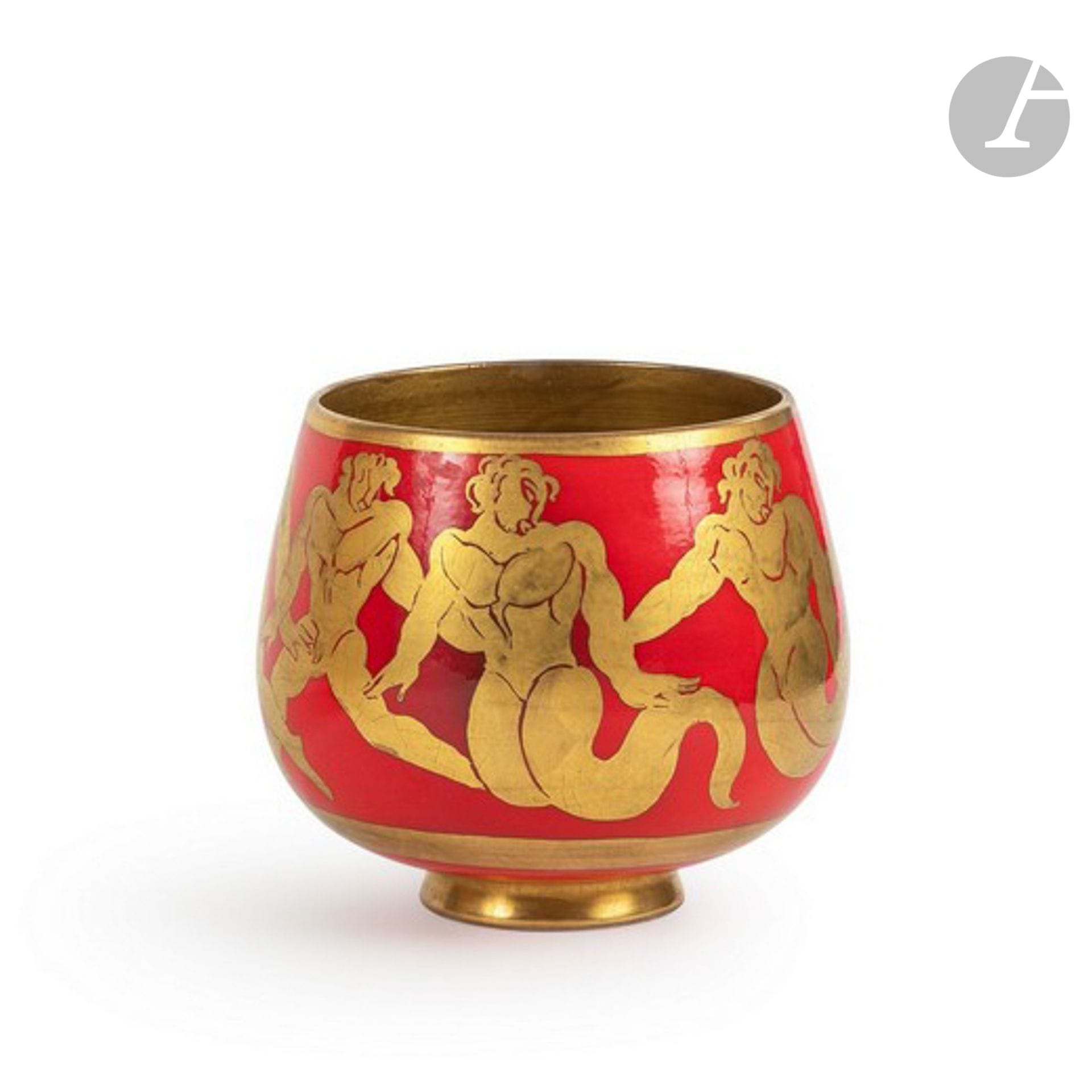 JEAN MAYODON (1893-1967)
Frise de personnages de la mythologie 
Rare vase sur talon et à large col annulaire.
Épreuve en céramique émaillée rouge vif ; le décor titre, le talon et le pourtour du col réalisés à l’or au for.
Signé et situé du cachet-monogramme J. M. Sèvres sous la base.
Hauteur : 15,5 cm – Diamètre : 18 cm

Provenance :
Succession X. Paris VIII.