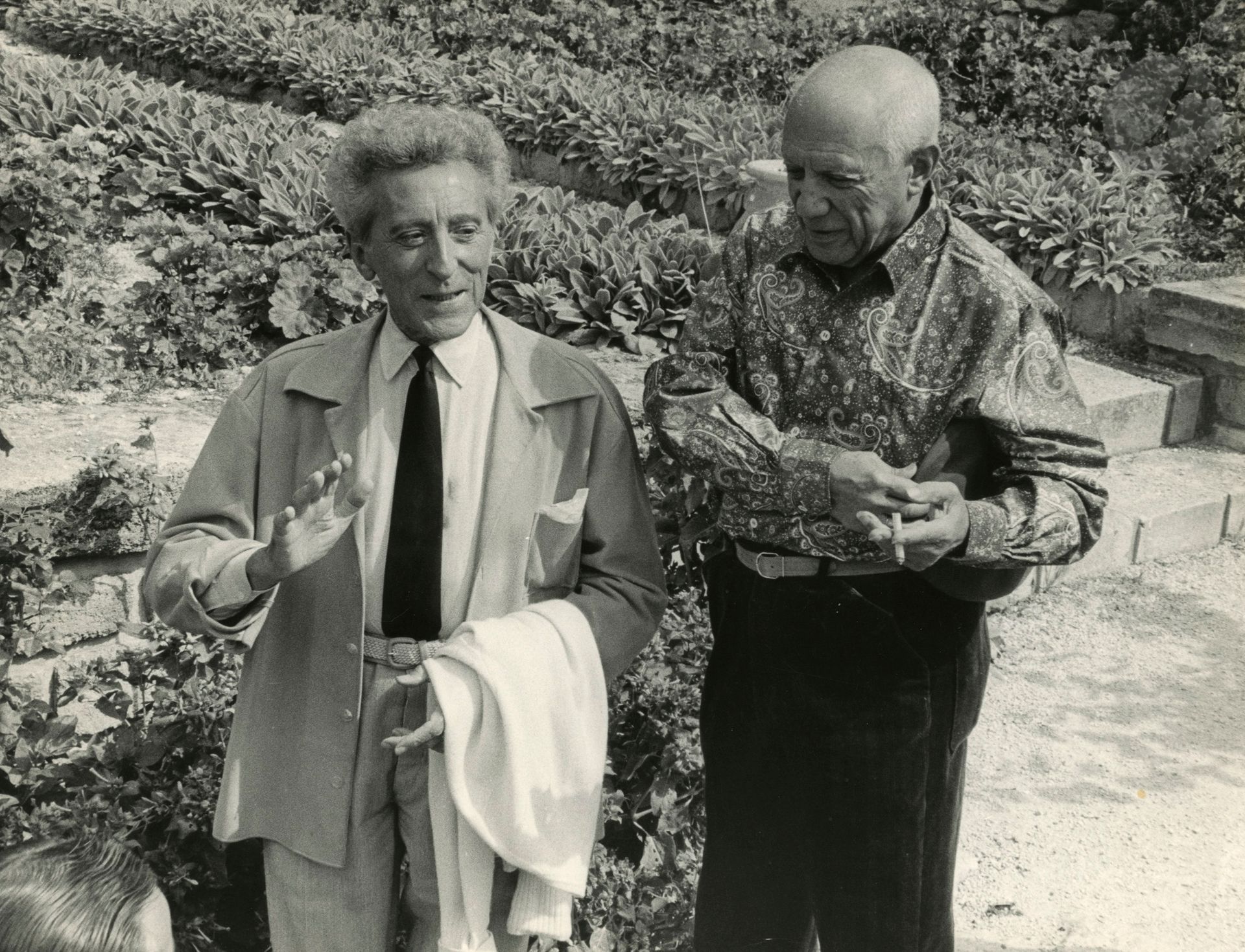 Unidentified photographerPablo
Picasso and Jean Cocteau, c. 1960.
Period silver print. Agency stamp on verso.
21 x 27 cmUnidentified photographerPablo Picasso


and Jean Cocteau, c. 1960.
Vintage gelatin silver print



.



Press stamp on verso.
21 x 27 cm







