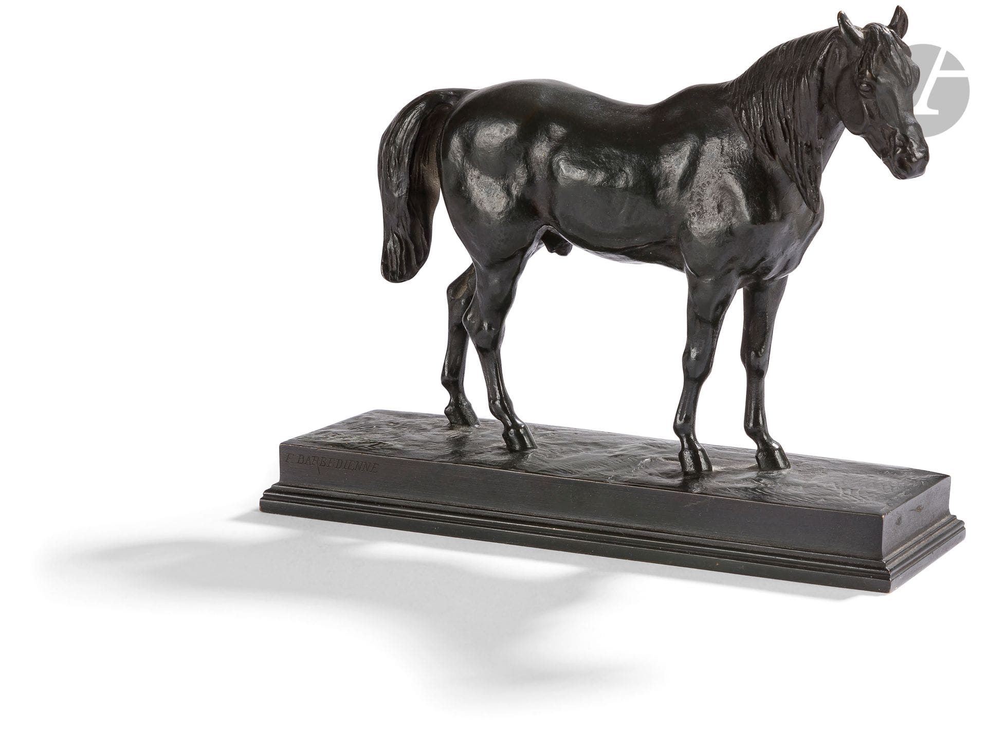 D’après Antoine-Louis Barye (1795 - 1875)
Cheval demi-sang (tête levée, réduction)
Bronze à patine brune nuancée de vert.
Fonte posthume, édition entre 1877 et 1925.
Signé « BARYE » sur la terrasse derrière la patte antérieure gauche.
Porte la marque du fondeur « F. BARBEDIENNE » sur la tranche de la terrasse et numéroté à l’encre « 3860 » et gravé « 12/102 » et « RB »
H : 13,7 cm et terrasse 17,4 x 5 ,7 cm
 Littérature en rapport :
- Michel Poletti et Alain Richarme, Barye, catalogue raisonné des sculptures, Paris, Gallimard, 2 000, p. 261, modèle référencé sous le n° A 125 (2), p.261 ;
- Florence Rionnet, Les Bronzes Barbedienne. L’œuvre d’une dynastie de fondeurs, Arthéna, 2016, modèle répertorié sous le n° 328, p. 257.