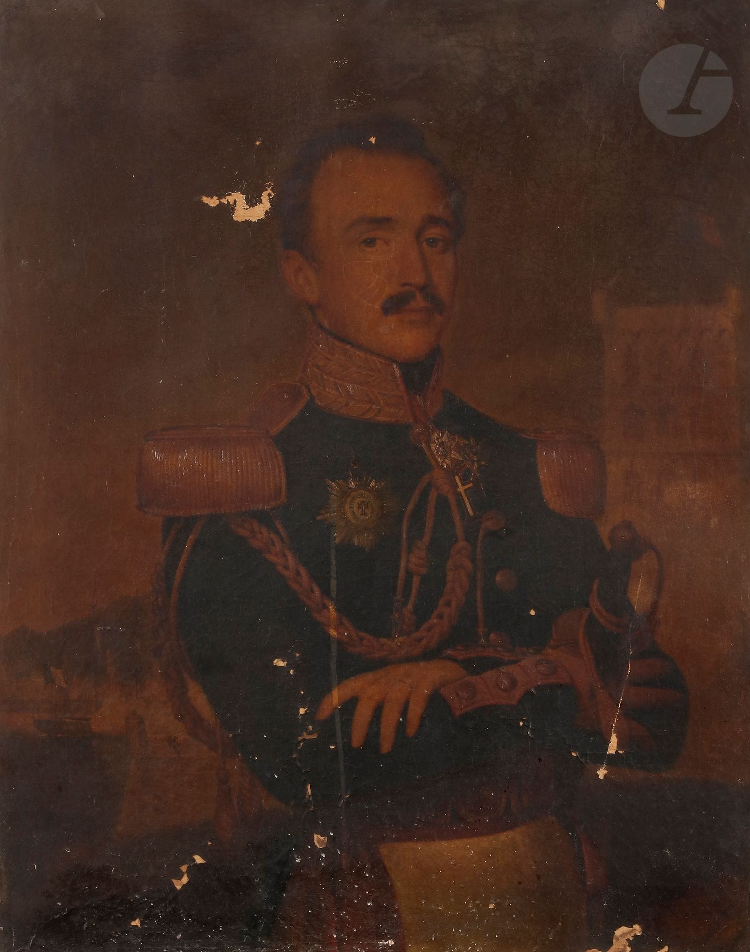 SOUVENIRS D’UN OFFICIER SUPÉRIEUR PORTUGAIS
École portugaise du XIXe siècle.
Portrait d’un officier supérieur portugais portant l’ordre du Christ
Huile sur toile (accidents, écaillée)
92,5 x 72,5 cm