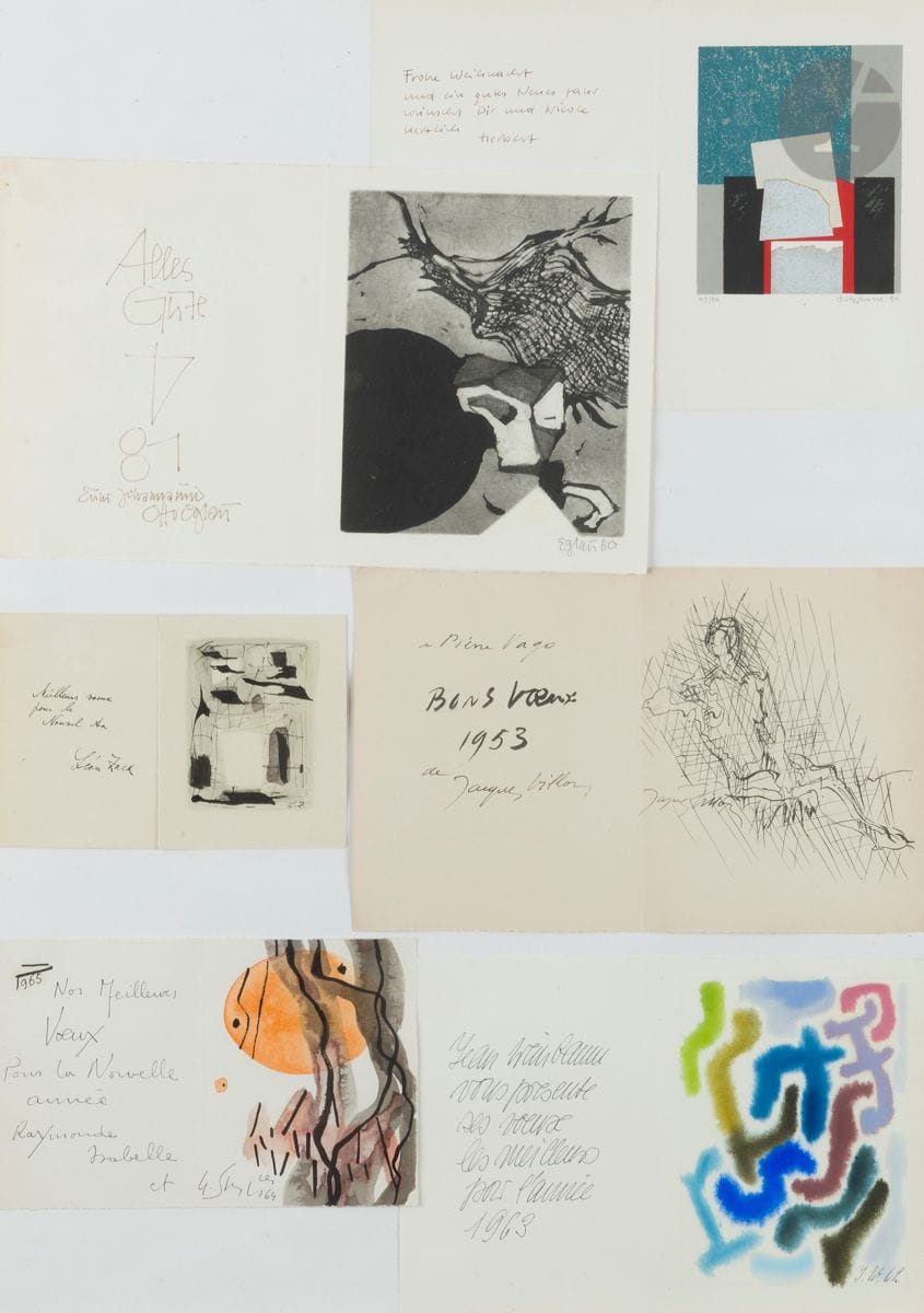 Divers
Cartes de vœux illustrées. 1960-1980.
Un lot par O. Debré, B. Lardera, Loubchansky, E. Pillet, G. Singier, J. Villon, L. Zack, etc. 
Gouaches et aquarelles ; estampes (lithographie ; eau-forte ; aquatinte ; pointe sèche…)
Réunion de 30 sujets de petits formats, la plupart signés, certains datés, contenus dans 3 sous-verres. 
70 x 50 cm.

Provenance :
Pierre Vago (1910-2002), architecte, éditeur de la revue L’Architecture d’Aujourd’hui.